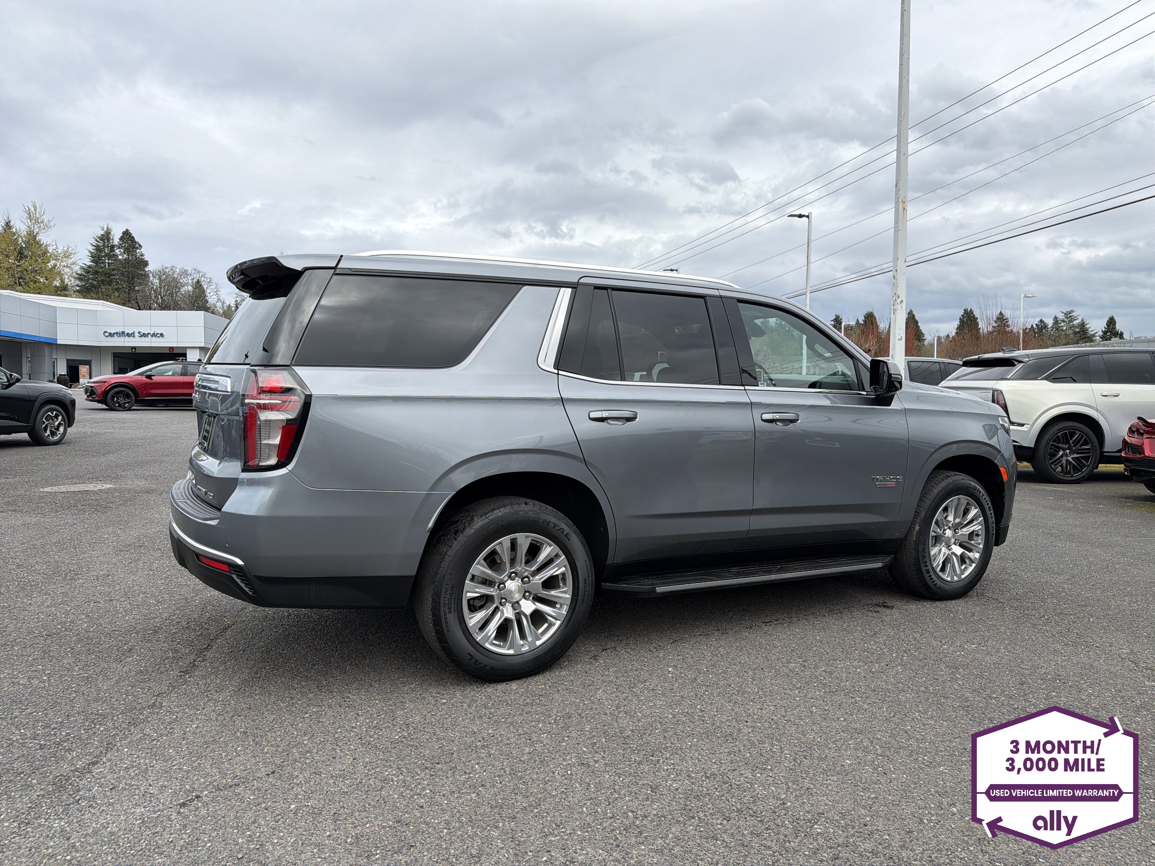 Used 2022 Chevrolet Tahoe LT w/ Luxury Package image 6