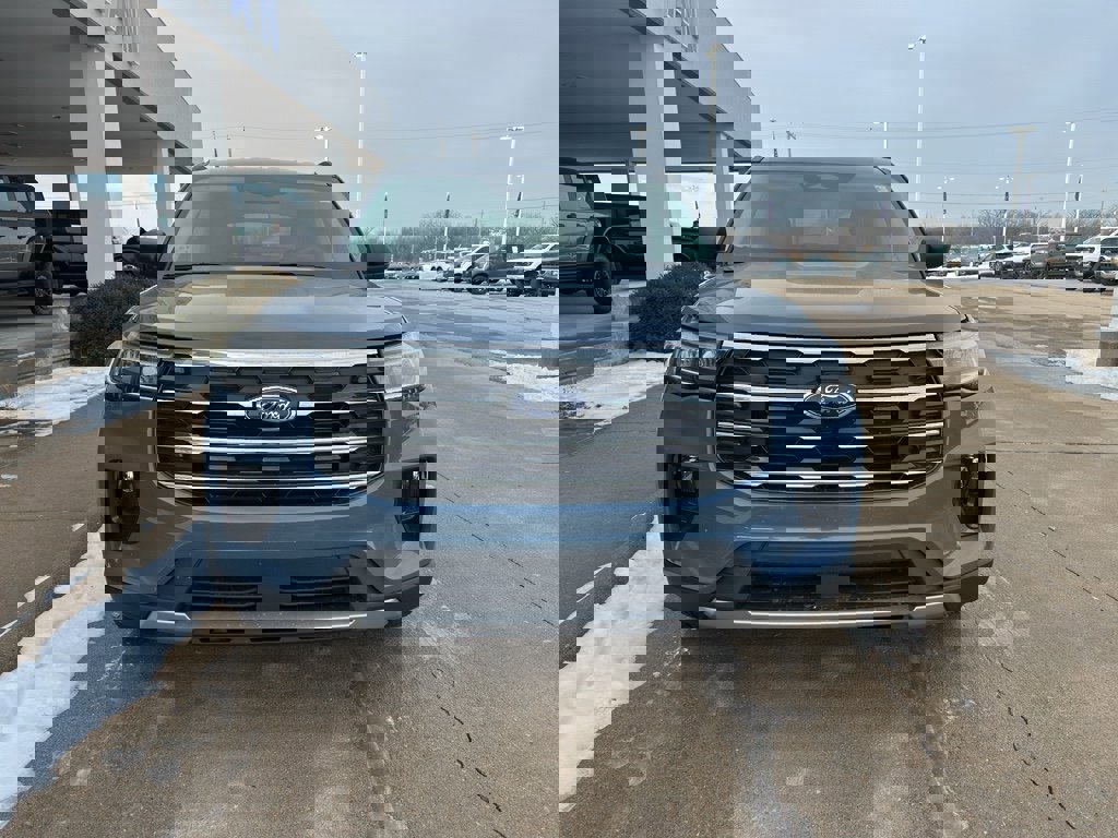 New 2026 Ford Explorer Active w/ Active Comfort Package image 8