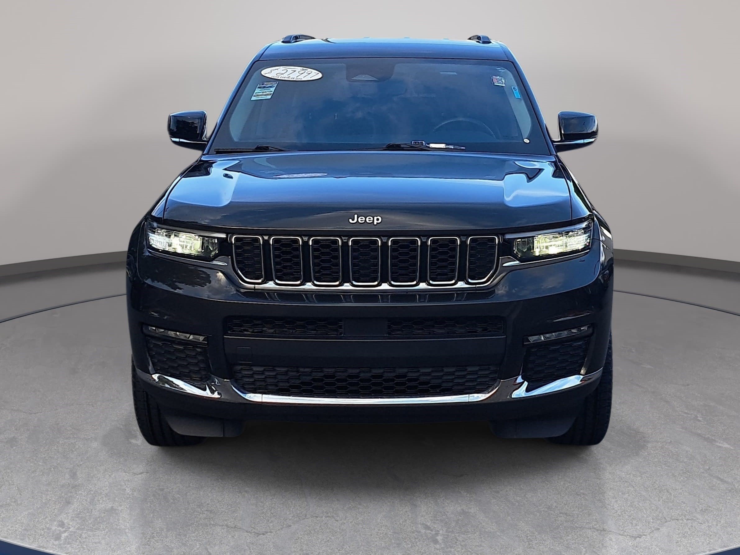 Used 2022 Jeep Grand Cherokee L Limited RWD image 2