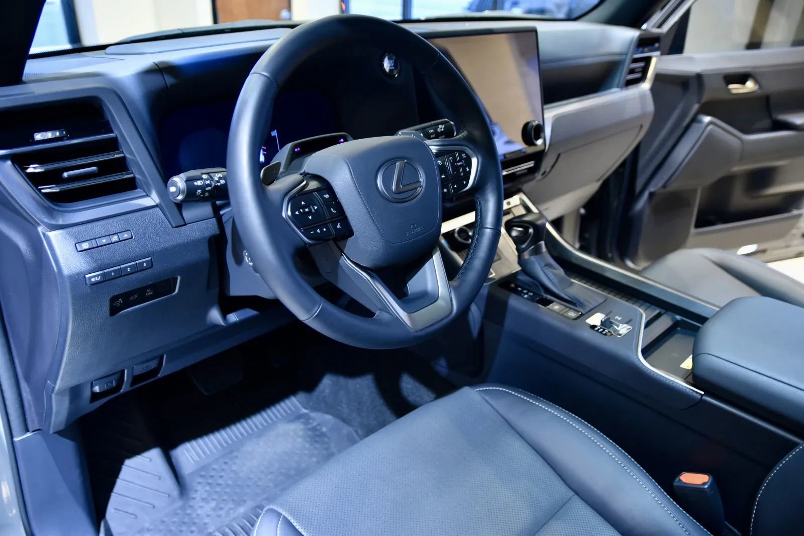 Used 2025 Lexus GX 550 image 15