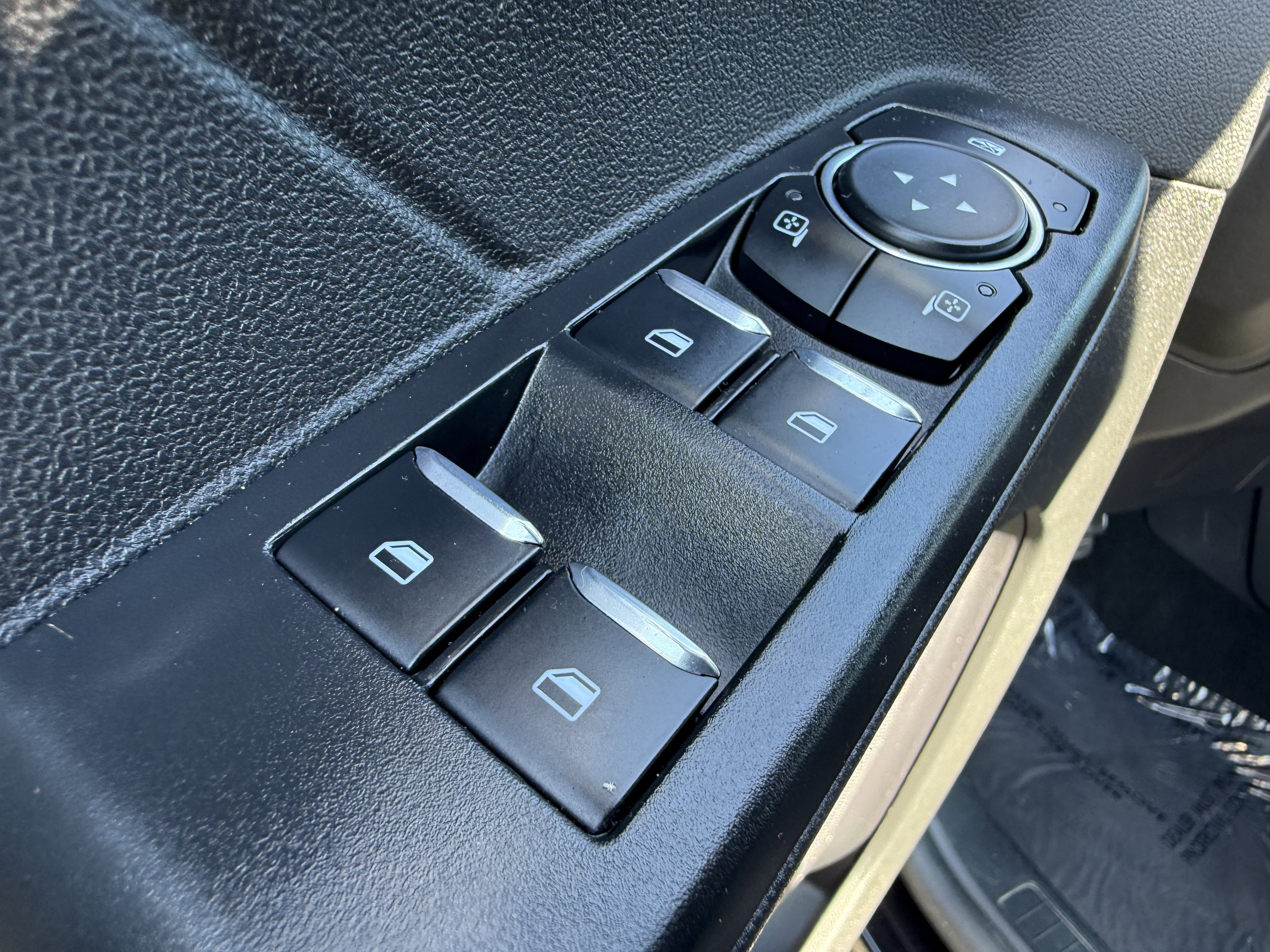 Used 2024 Ford Escape ST-Line w/ Cold Weather Package image 13