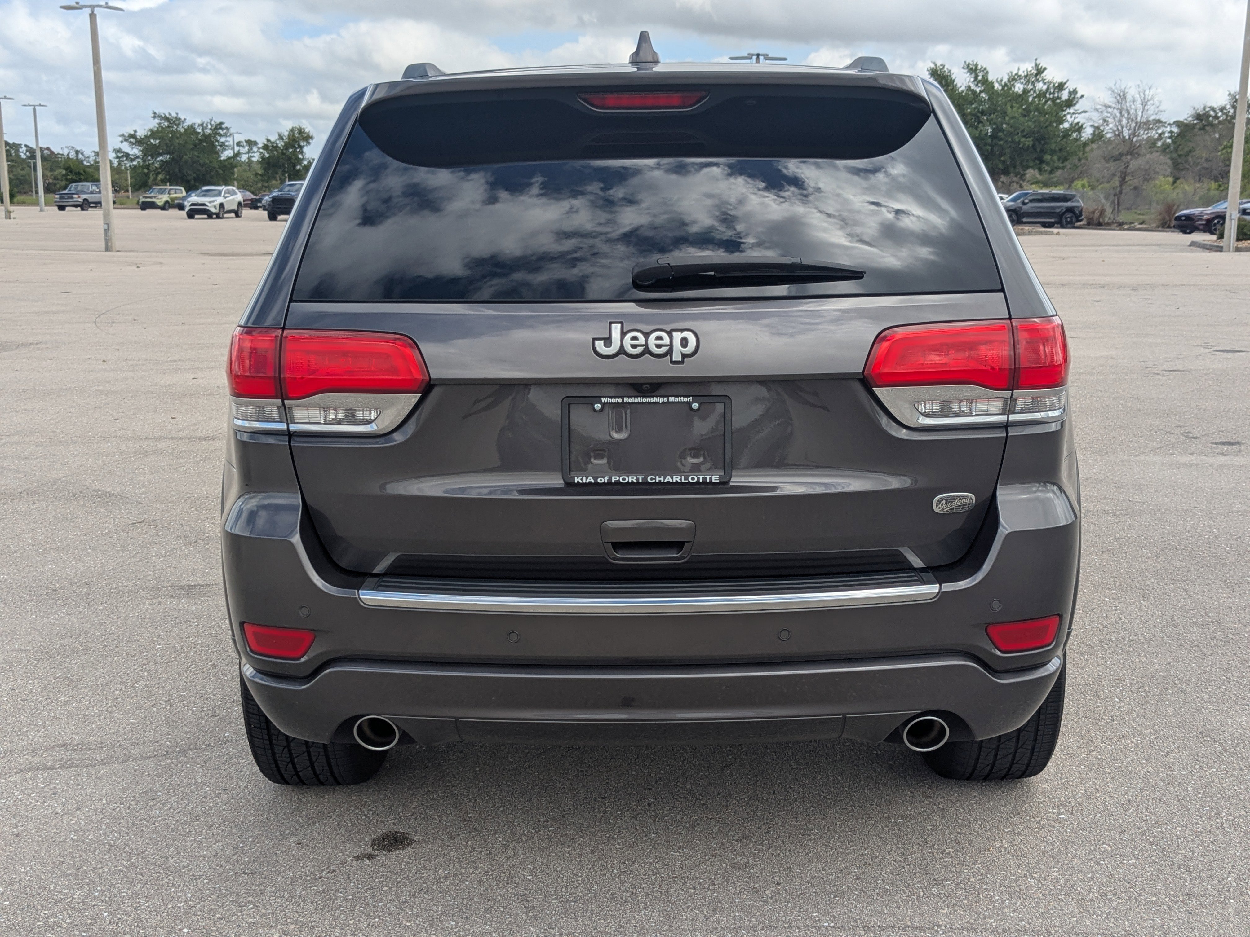 Used 2019 Jeep Grand Cherokee Overland RWD image 6