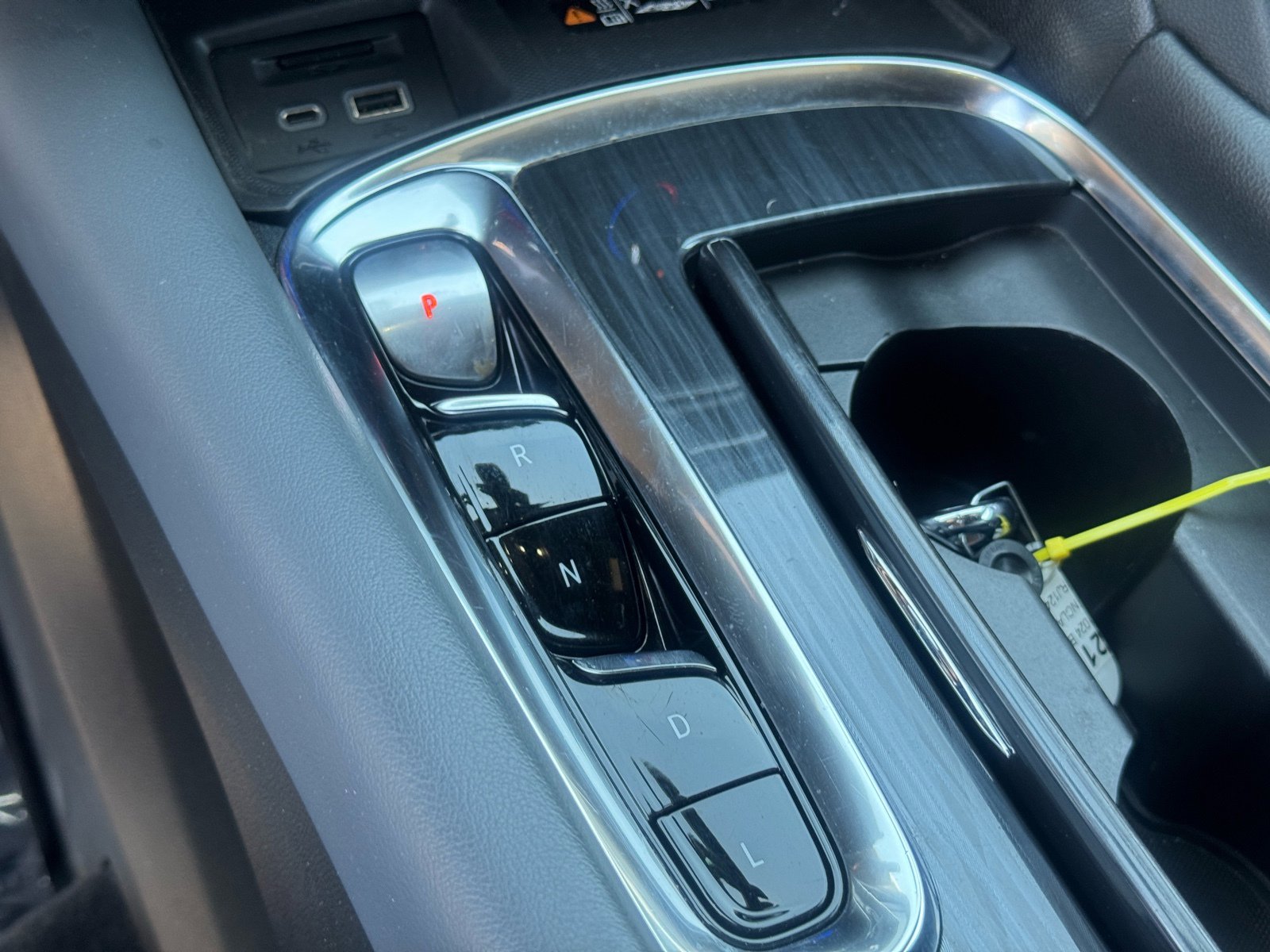 Used 2024 Buick Enclave Premium image 28