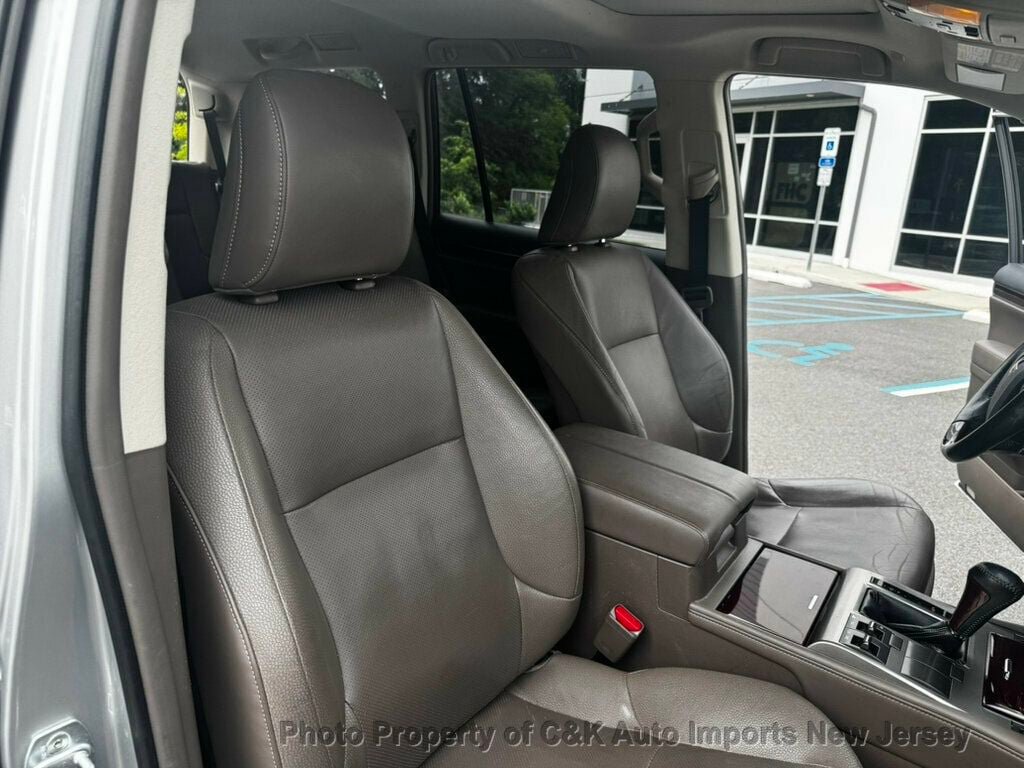 Used 2019 Lexus GX 460 Premium AWD/4WD image 26