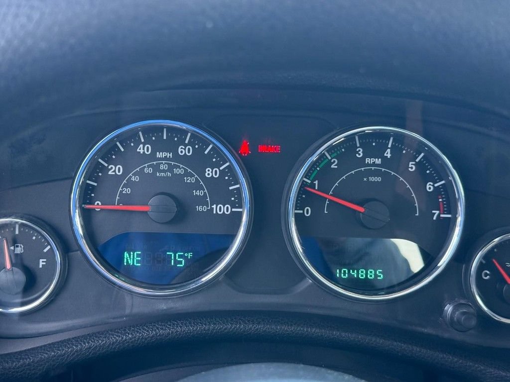 Used 2013 Jeep Wrangler Sport AWD/4WD image 12