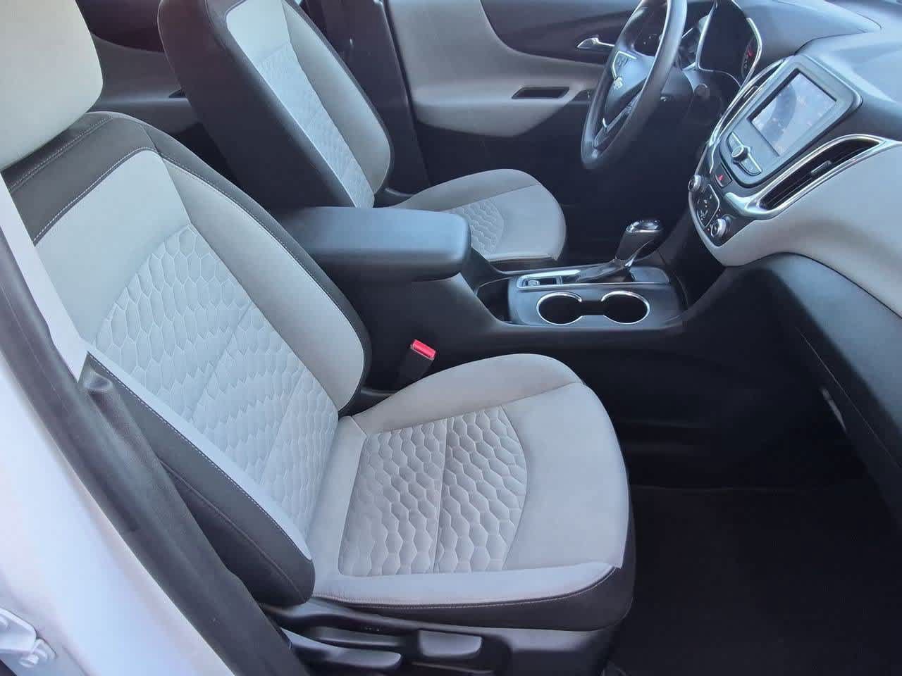 Used 2020 Chevrolet Equinox LS FWD image 21