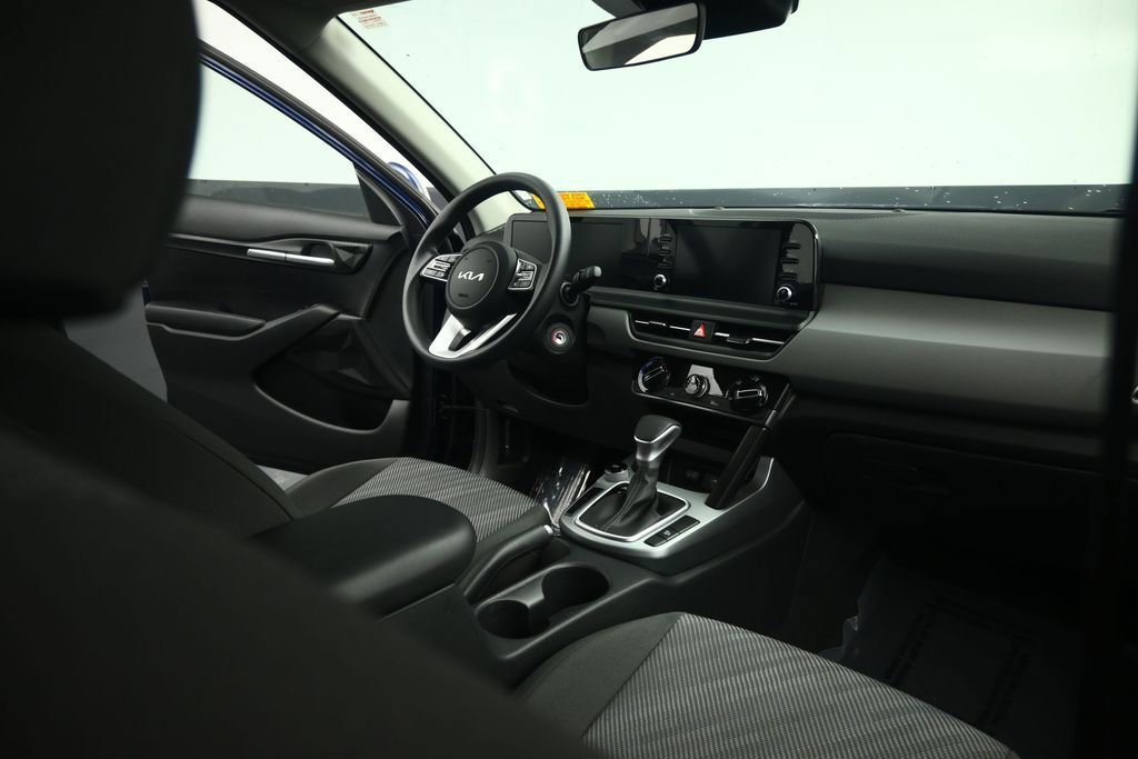 Certified 2026 Kia Seltos LX FWD image 66