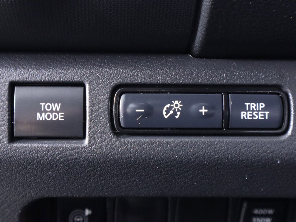 Used 2023 Nissan Frontier SV w/ SV Premium Package image 10