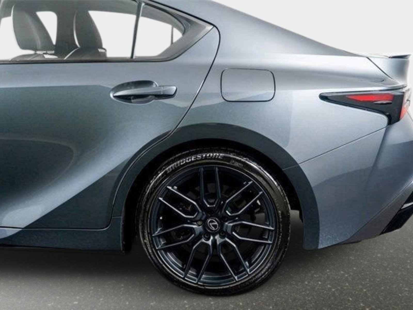 Used 2024 Lexus IS 500 w/ Accessory Package image 21