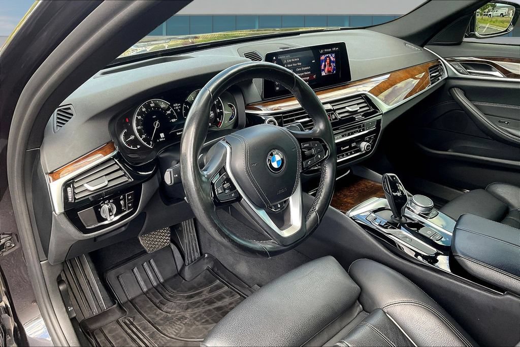 Used 2019 BMW 540i xDrive w/ Convenience Package AWD/4WD image 17