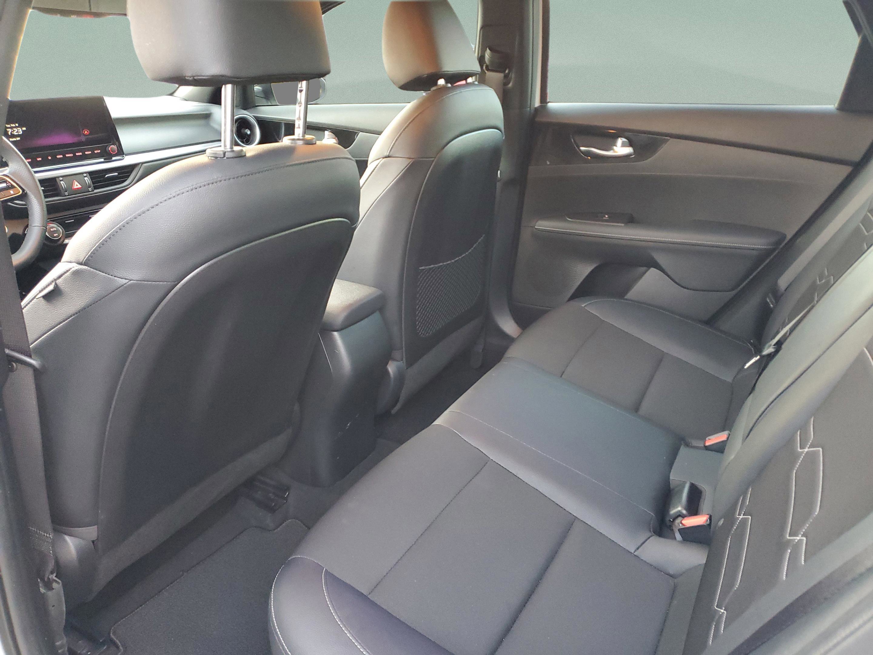 Certified 2024 Kia Forte GT-Line image 11