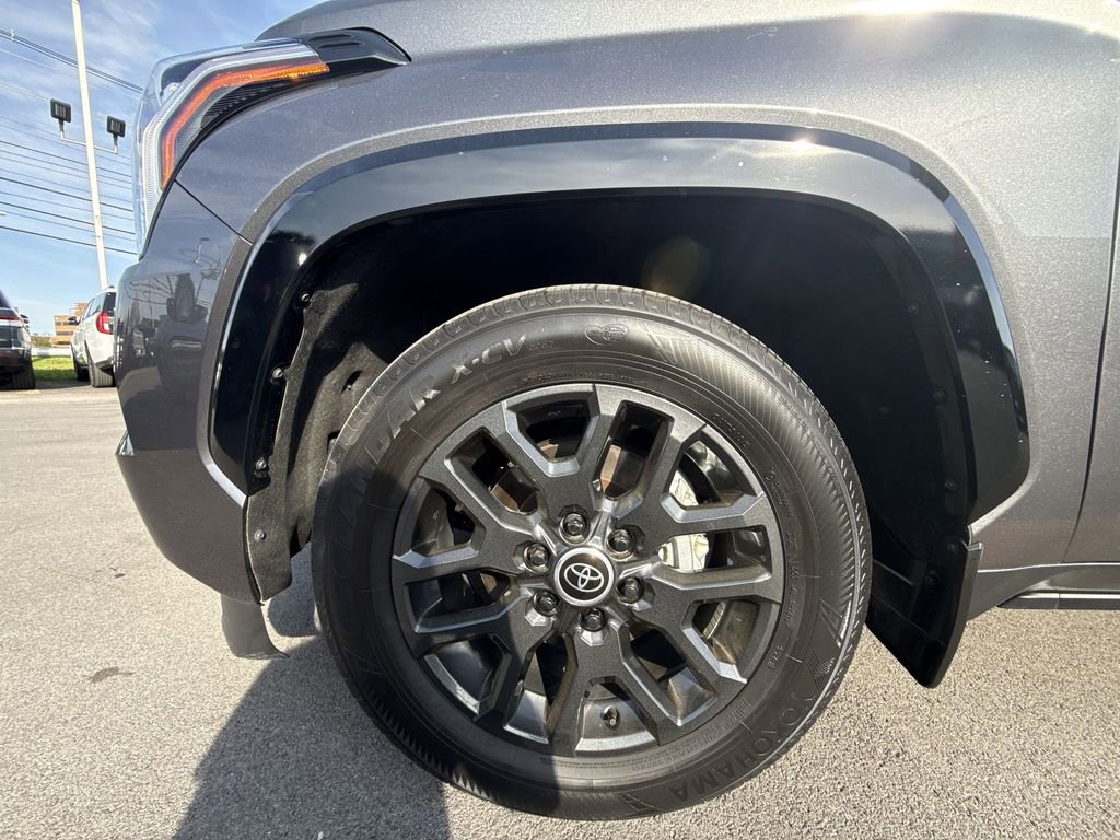 Used 2024 Toyota Sequoia Platinum AWD/4WD image 10