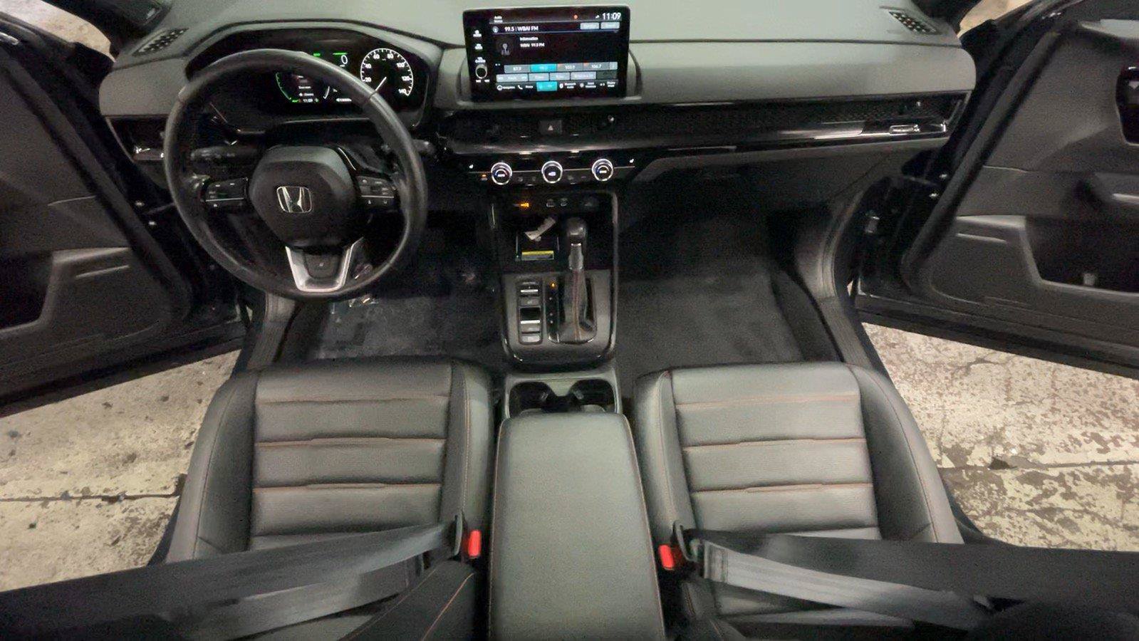 Used 2024 Honda CR-V Sport Touring image 27