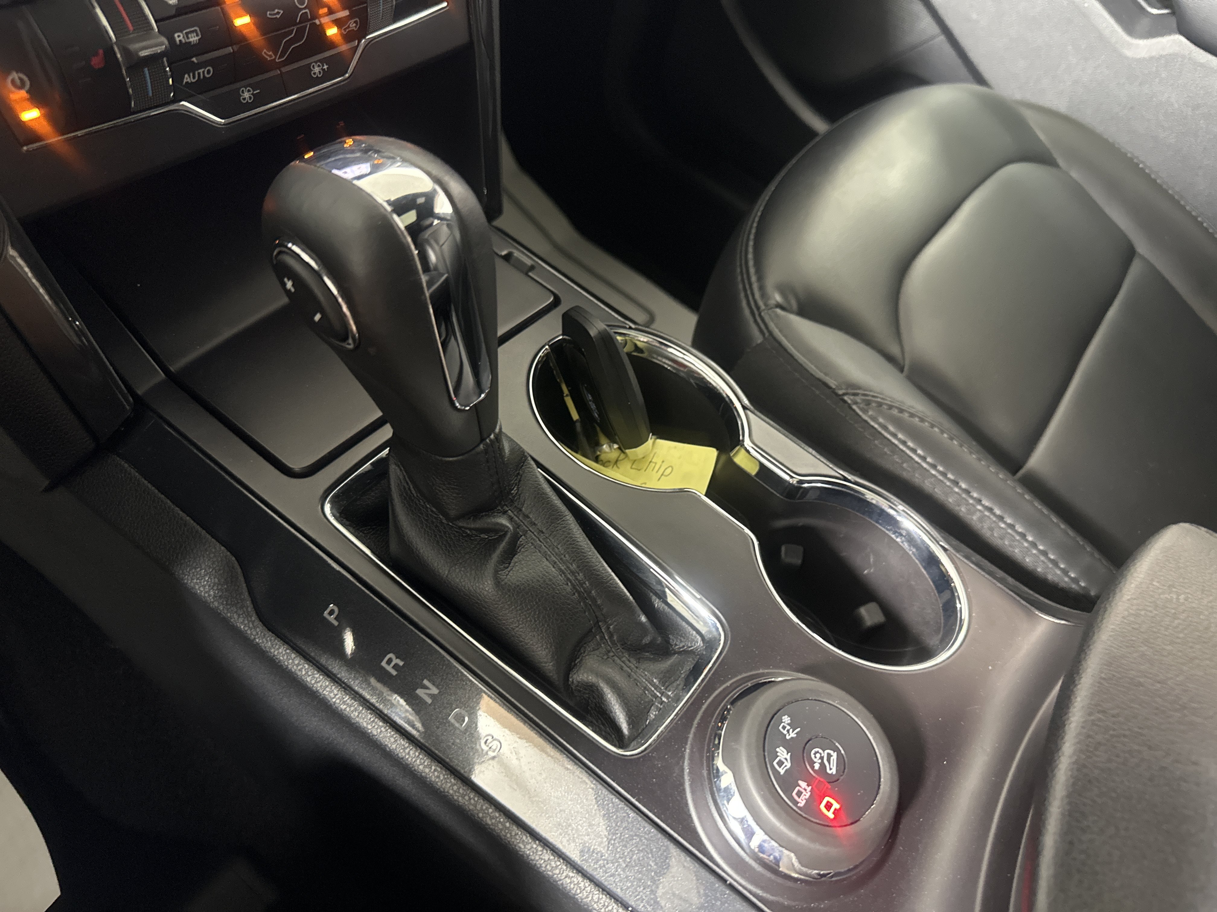 Used 2019 Ford Explorer XLT w/ Equipment Group 202A AWD/4WD image 21