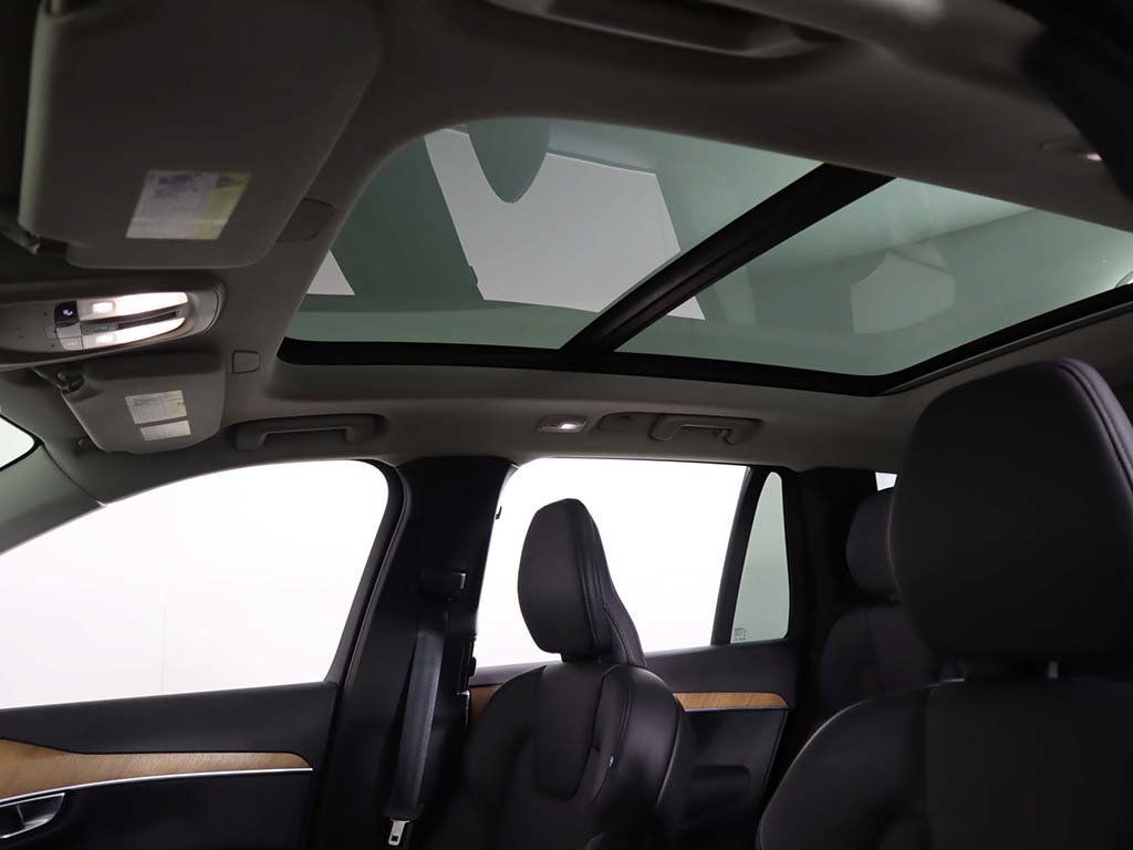 Used 2025 Volvo XC90 B6 Plus w/ Protection Package Premier AWD/4WD image 25