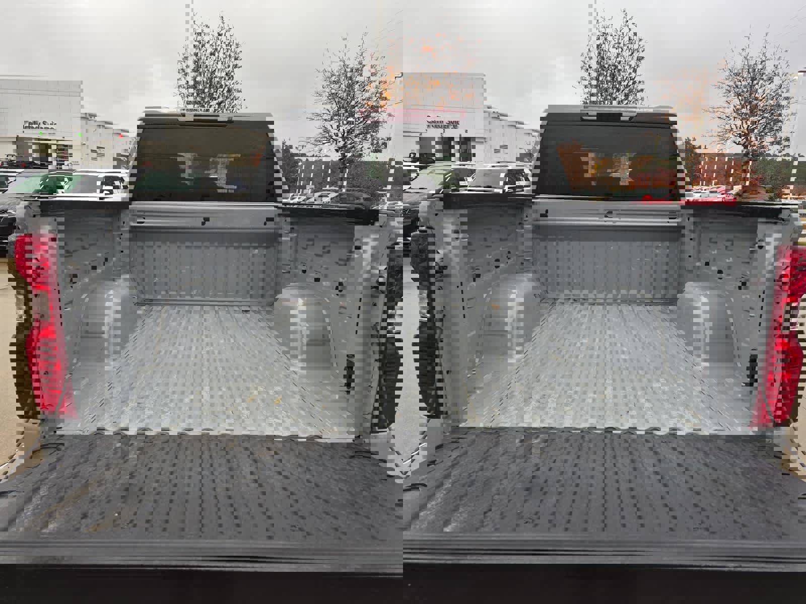 Used 2024 Chevrolet Silverado 1500 Custom image 9