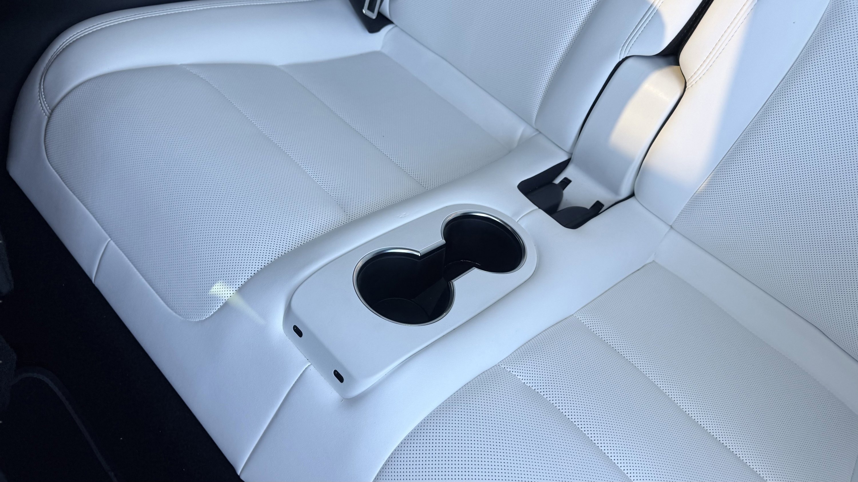 Used 2023 Tesla Model X image 33