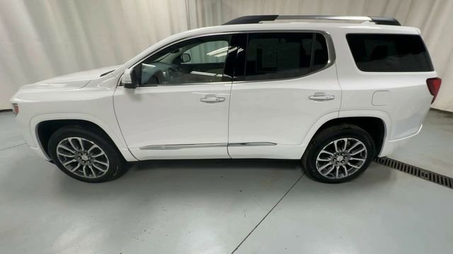 Used 2023 GMC Acadia Denali w/ Denali Ultimate Package image 5