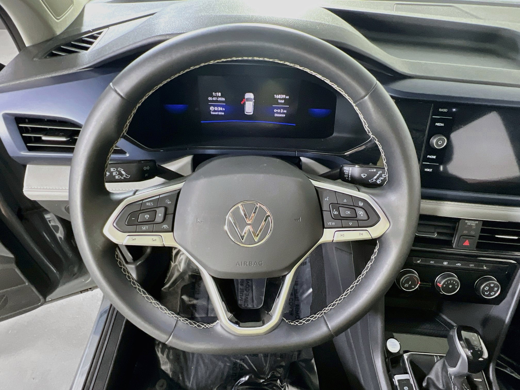Used 2023 Volkswagen Taos SE AWD/4WD image 11