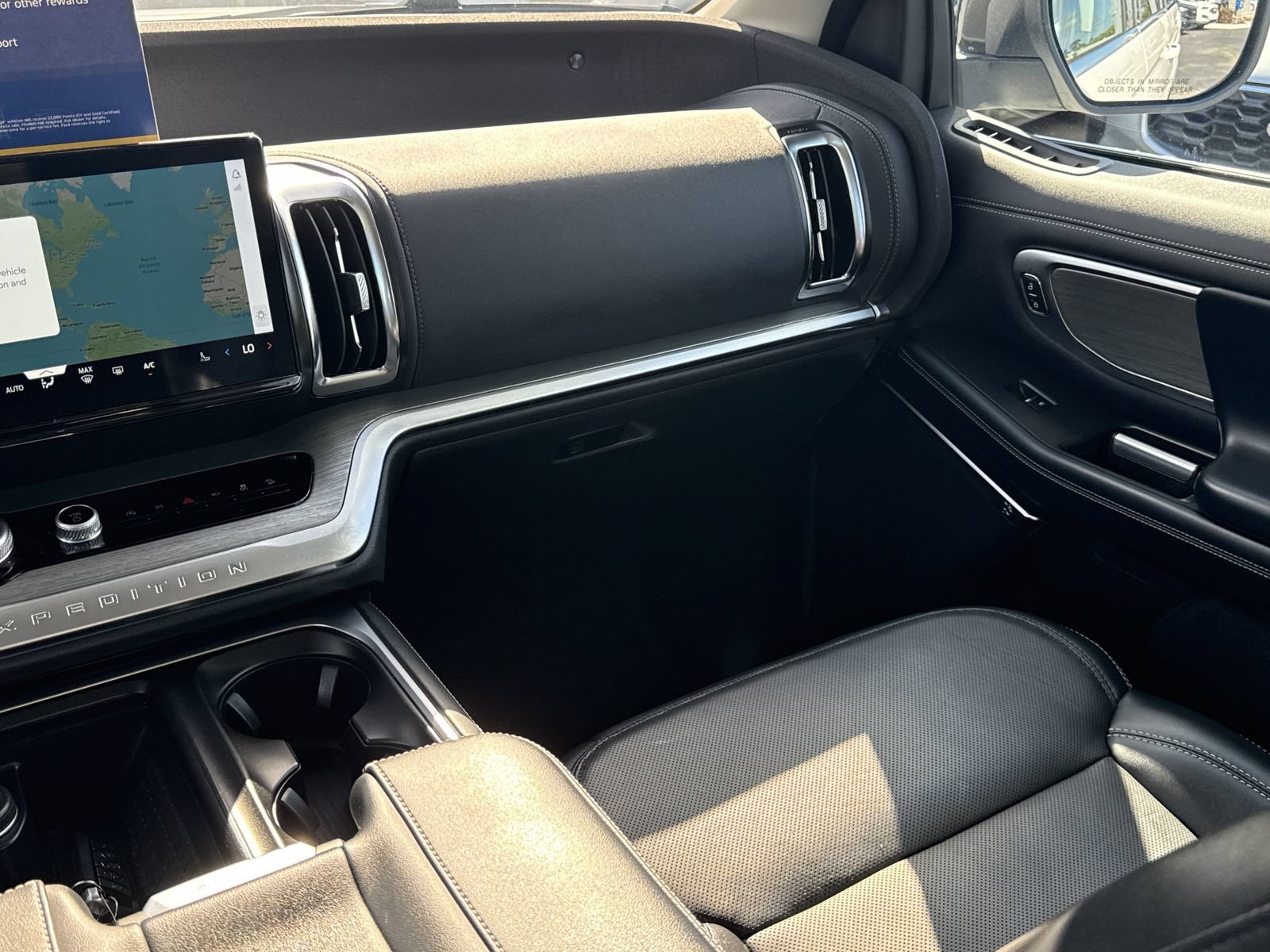 Certified 2025 Ford Expedition Platinum AWD/4WD image 24