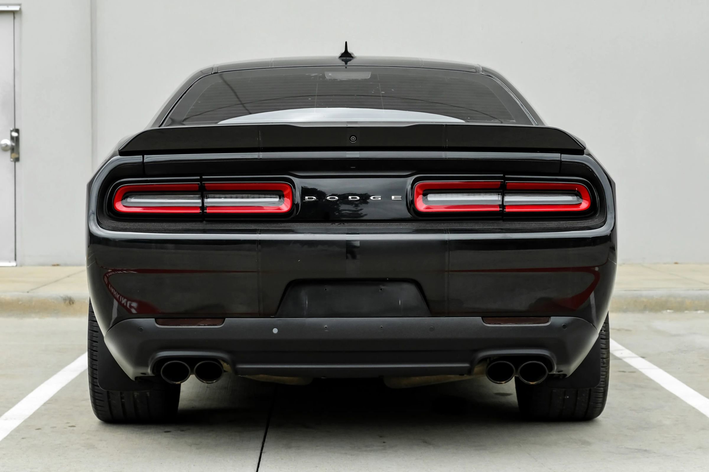 Used 2015 Dodge Challenger SRT w/ Technology Group RWD image 15