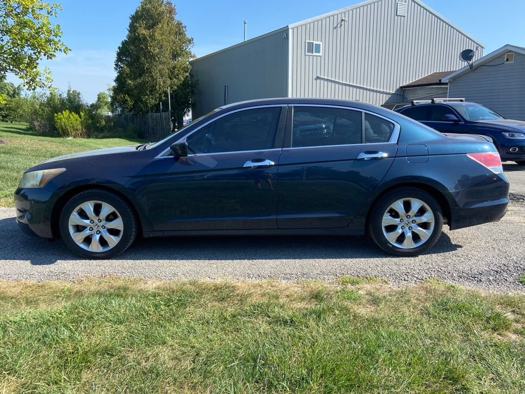 Used 2010 Honda Accord EX-L image 2