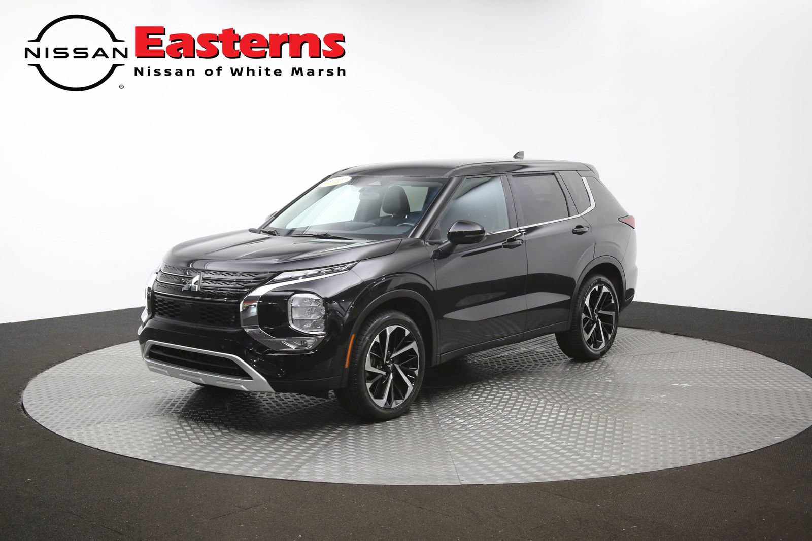 Used 2024 Mitsubishi Outlander AWD image 55