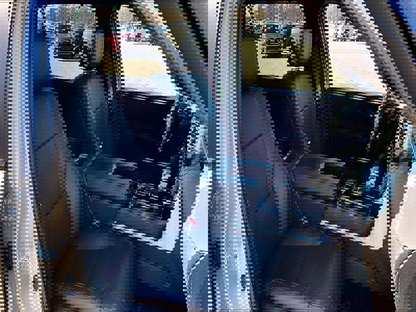 Used 2025 Toyota Sequoia Platinum image 11