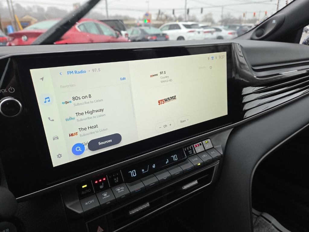 Used 2025 Toyota Camry XSE w/ Premium Plus Package image 31