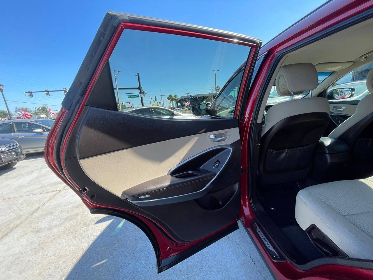 Used 2017 Hyundai Santa Fe Sport FWD image 5