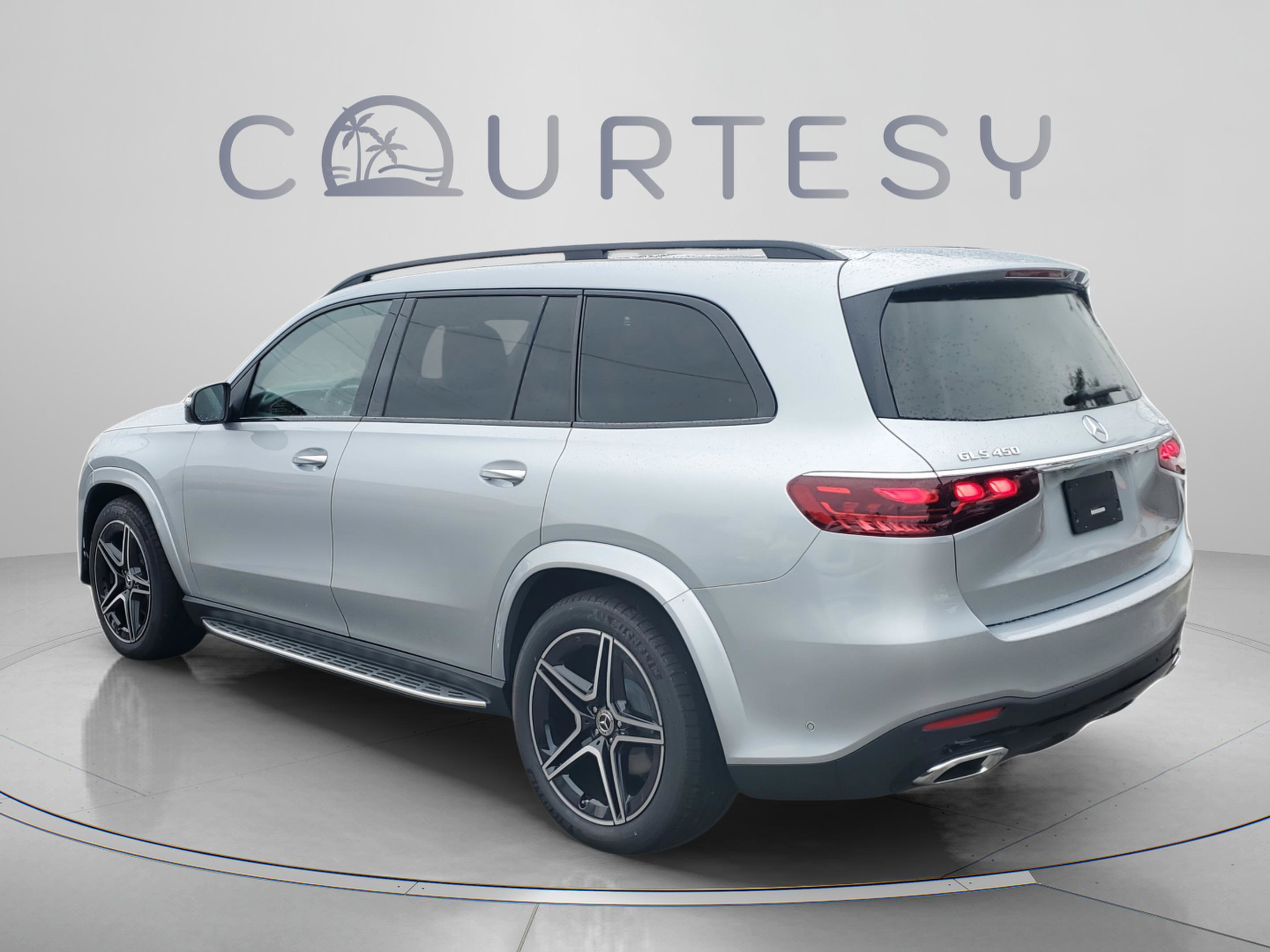Certified 2026 Mercedes-Benz GLS 450 4MATIC image 3