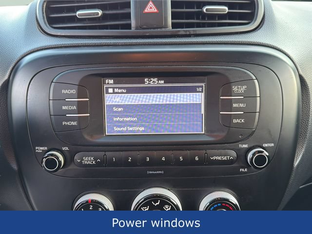 Used 2018 Kia Soul FWD image 11