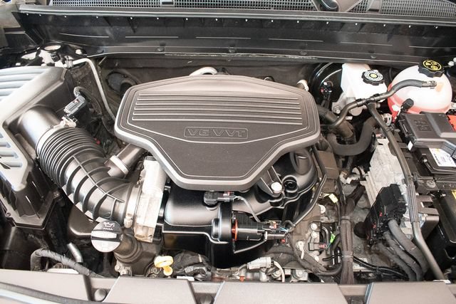 Used 2023 GMC Acadia AT4 w/ Trailering Package AWD/4WD image 3