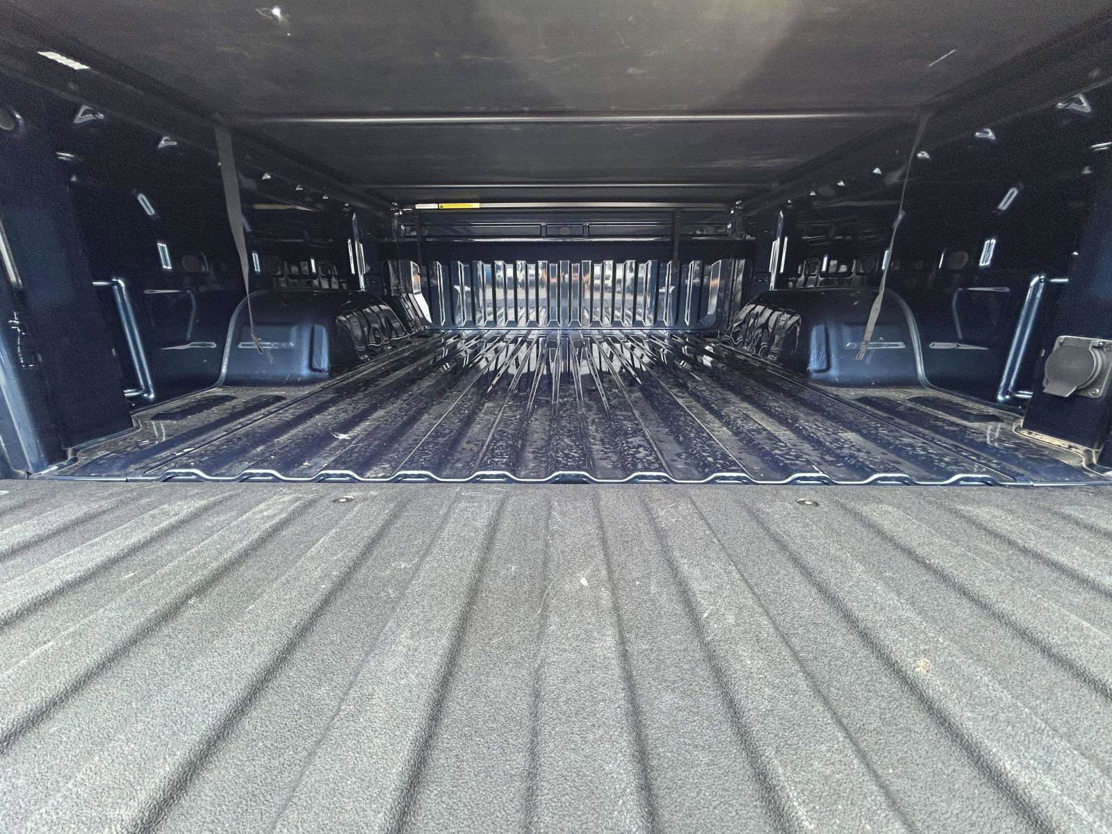 Used 2023 Chevrolet Silverado 1500 LT image 16