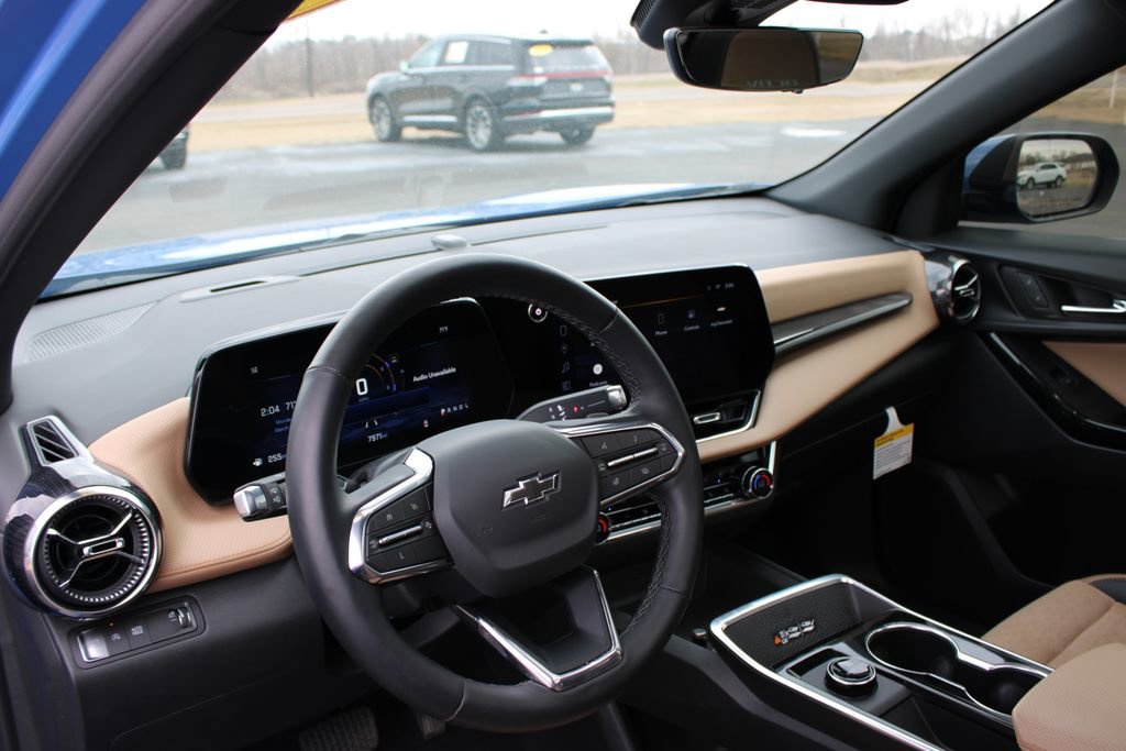 Used 2025 Chevrolet Equinox ACTIV w/ Safety and Technology Package image 24