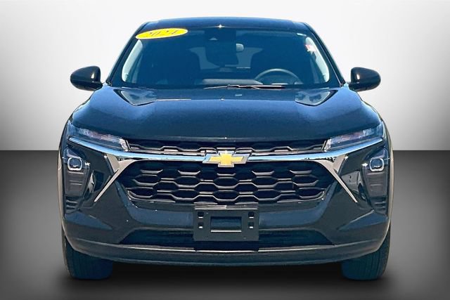 Used 2024 Chevrolet Trax LS FWD image 3
