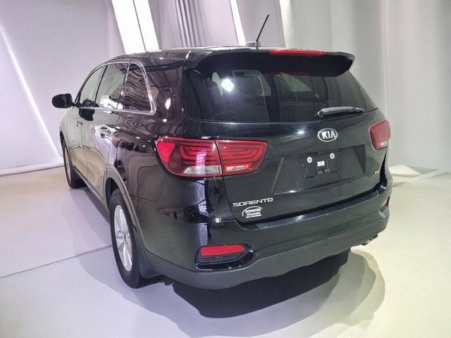 Used 2019 Kia Sorento L image 17