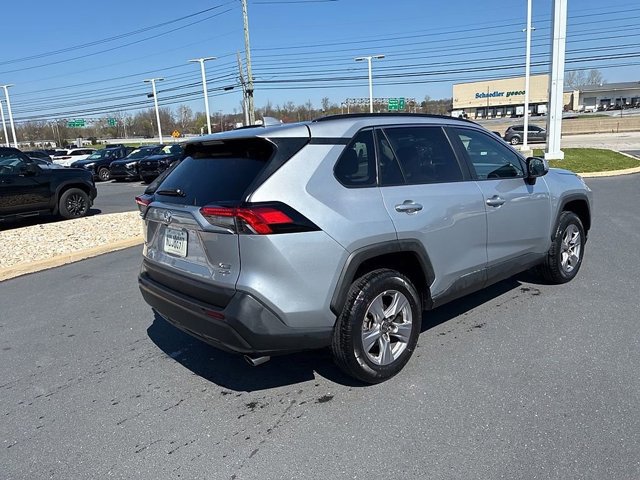 Used 2025 Toyota RAV4 XLE image 7
