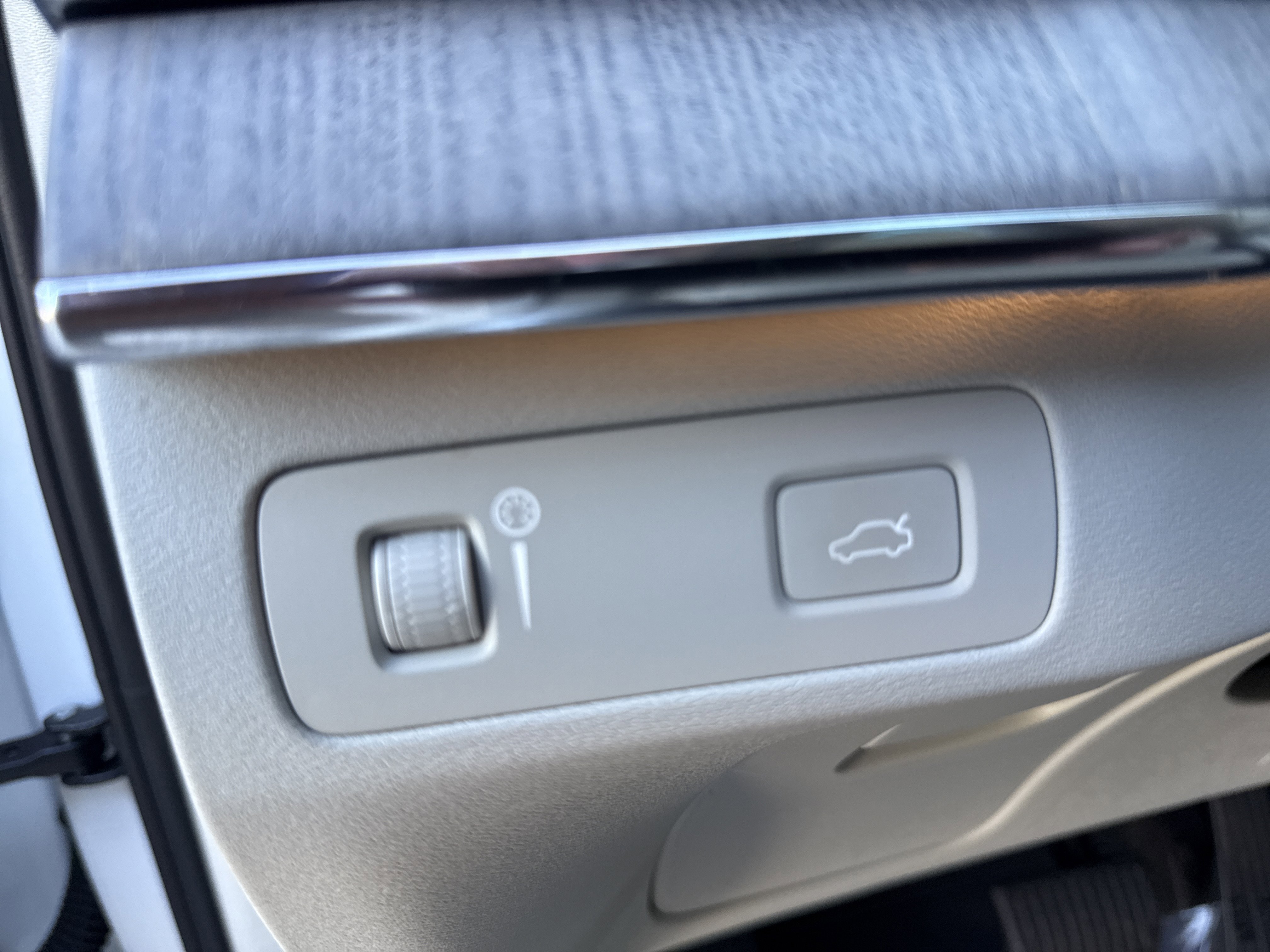 Used 2021 Volvo XC90 T6 Inscription w/ Lounge Package image 28