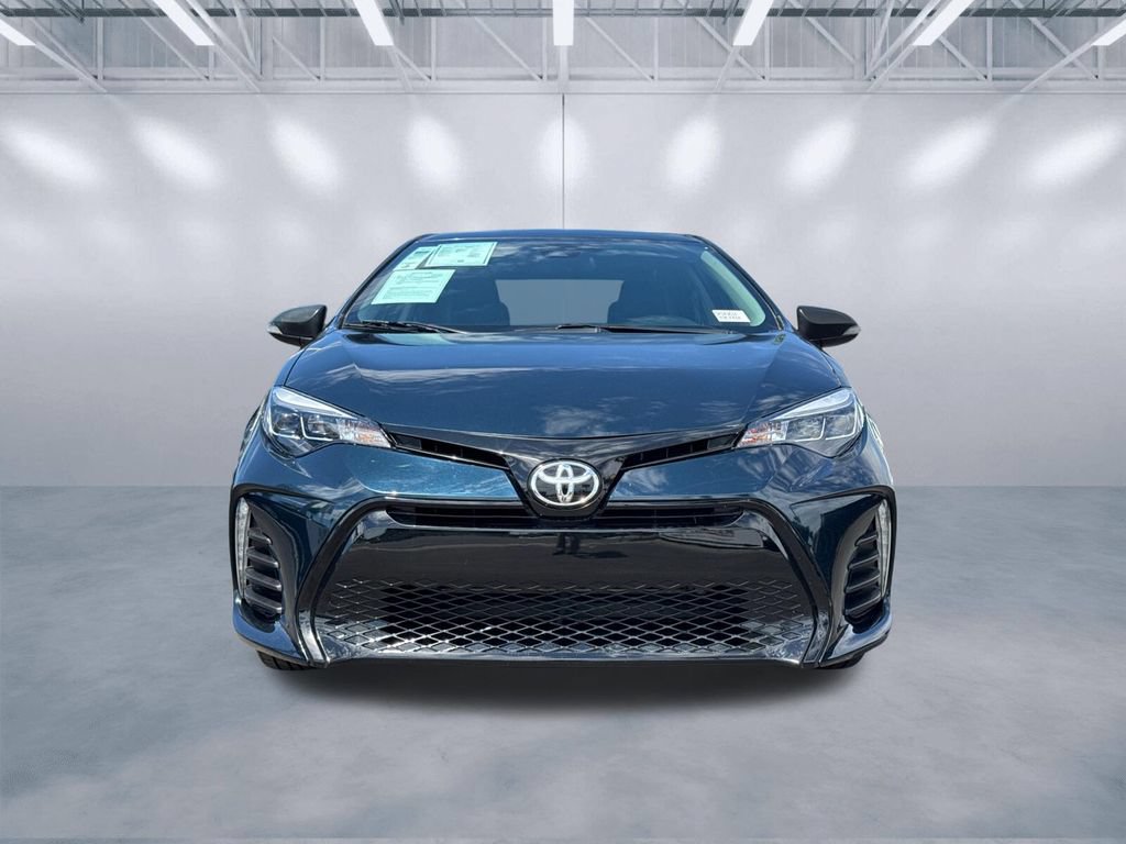 Used 2018 Toyota Corolla SE w/ Carpet Mat Package (TMS) FWD image 2