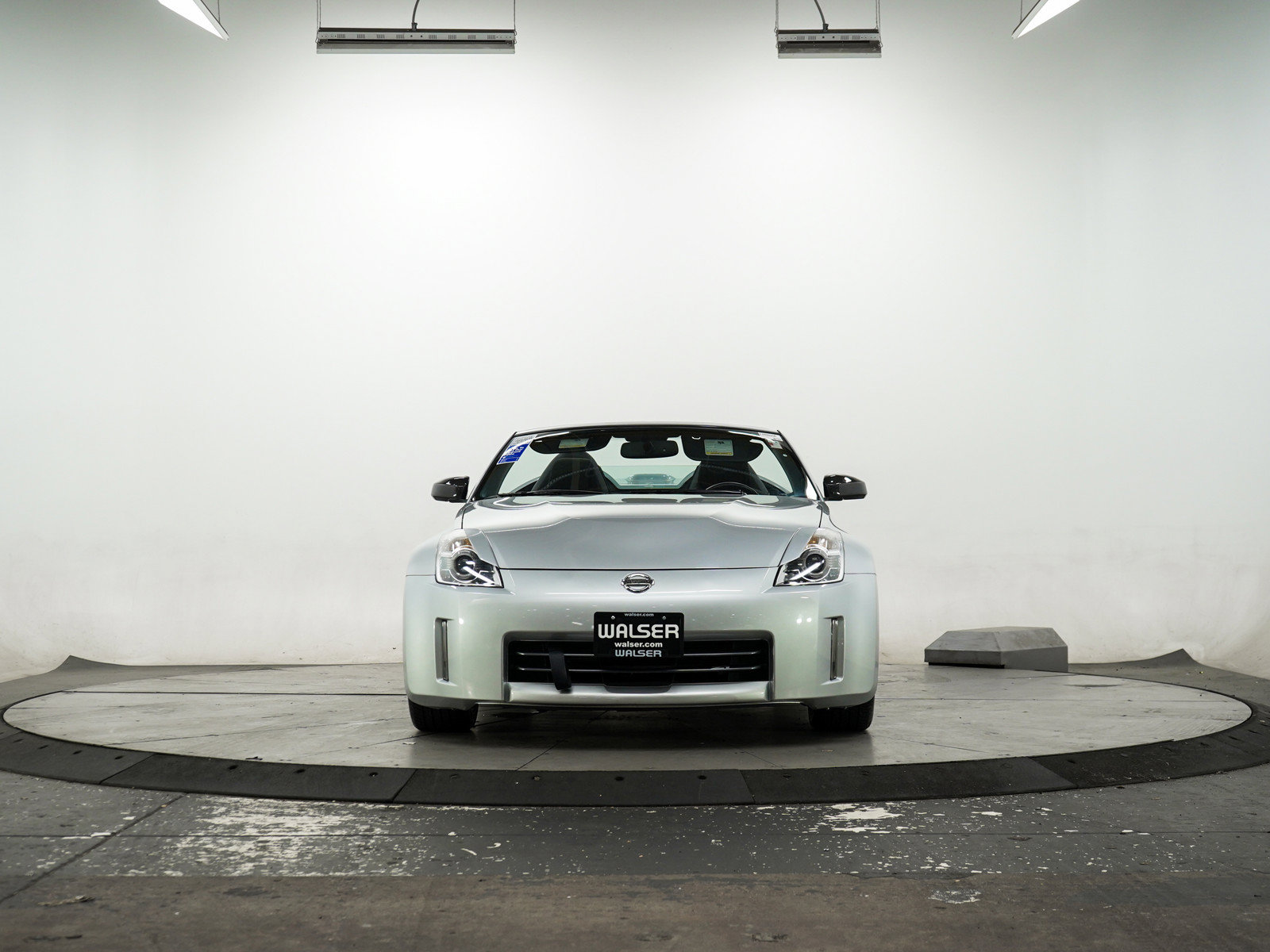 Used 2007 Nissan 350Z Enthusiast RWD image 9