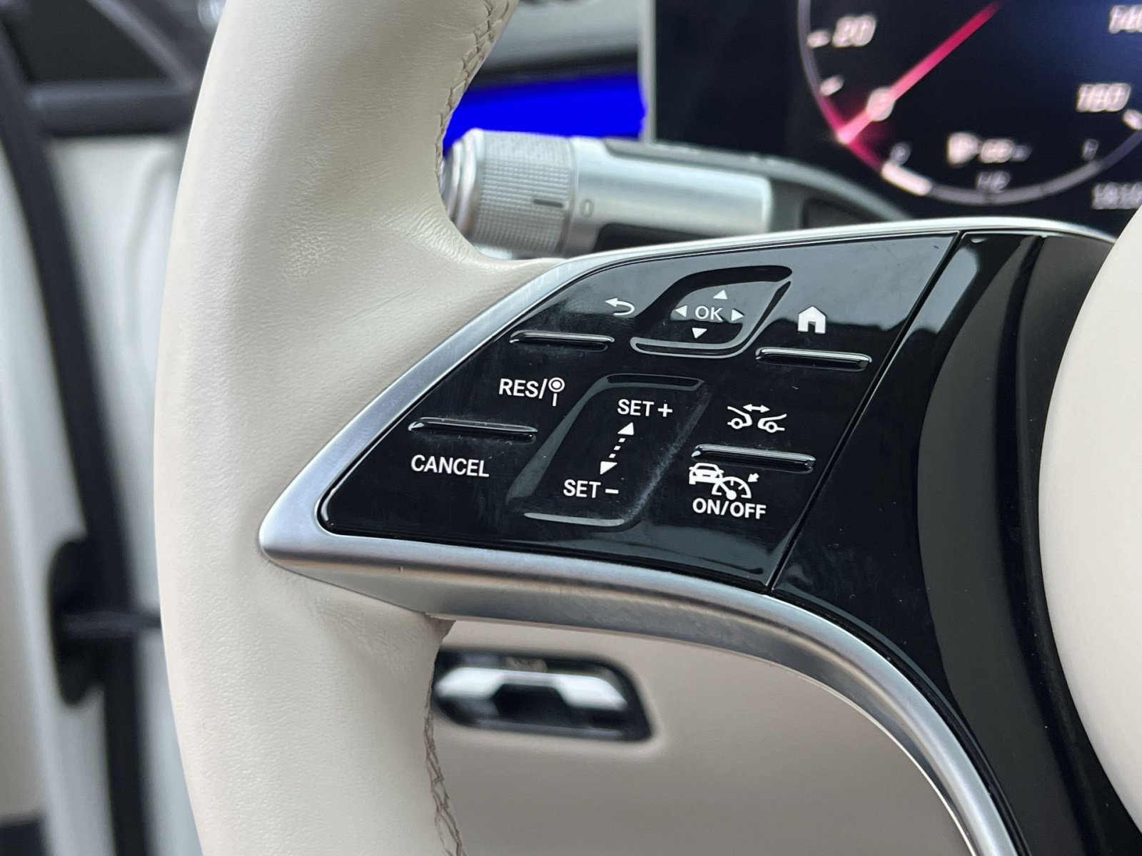 Used 2022 Mercedes-Benz S 500 4MATIC image 37