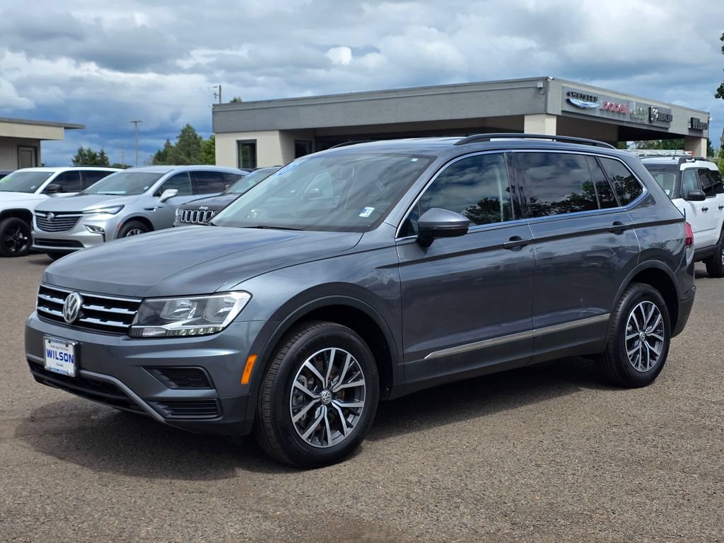 Used 2020 Volkswagen Tiguan SE FWD image 1