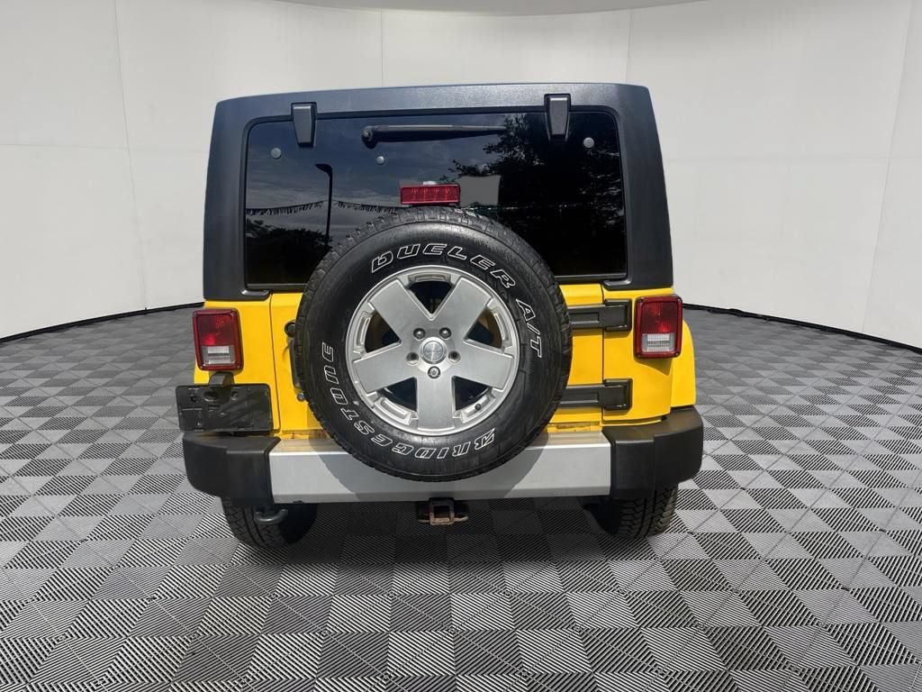 Used 2011 Jeep Wrangler Unlimited Sahara w/ Dual Top Group AWD/4WD image 13