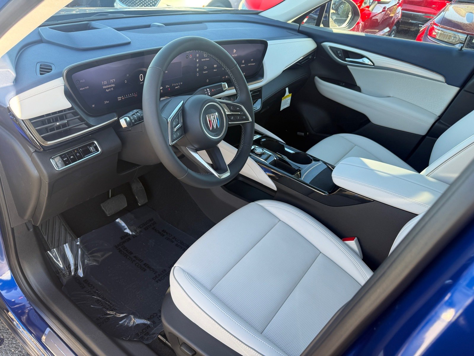 Used 2025 Buick Envision Avenir AWD/4WD image 12