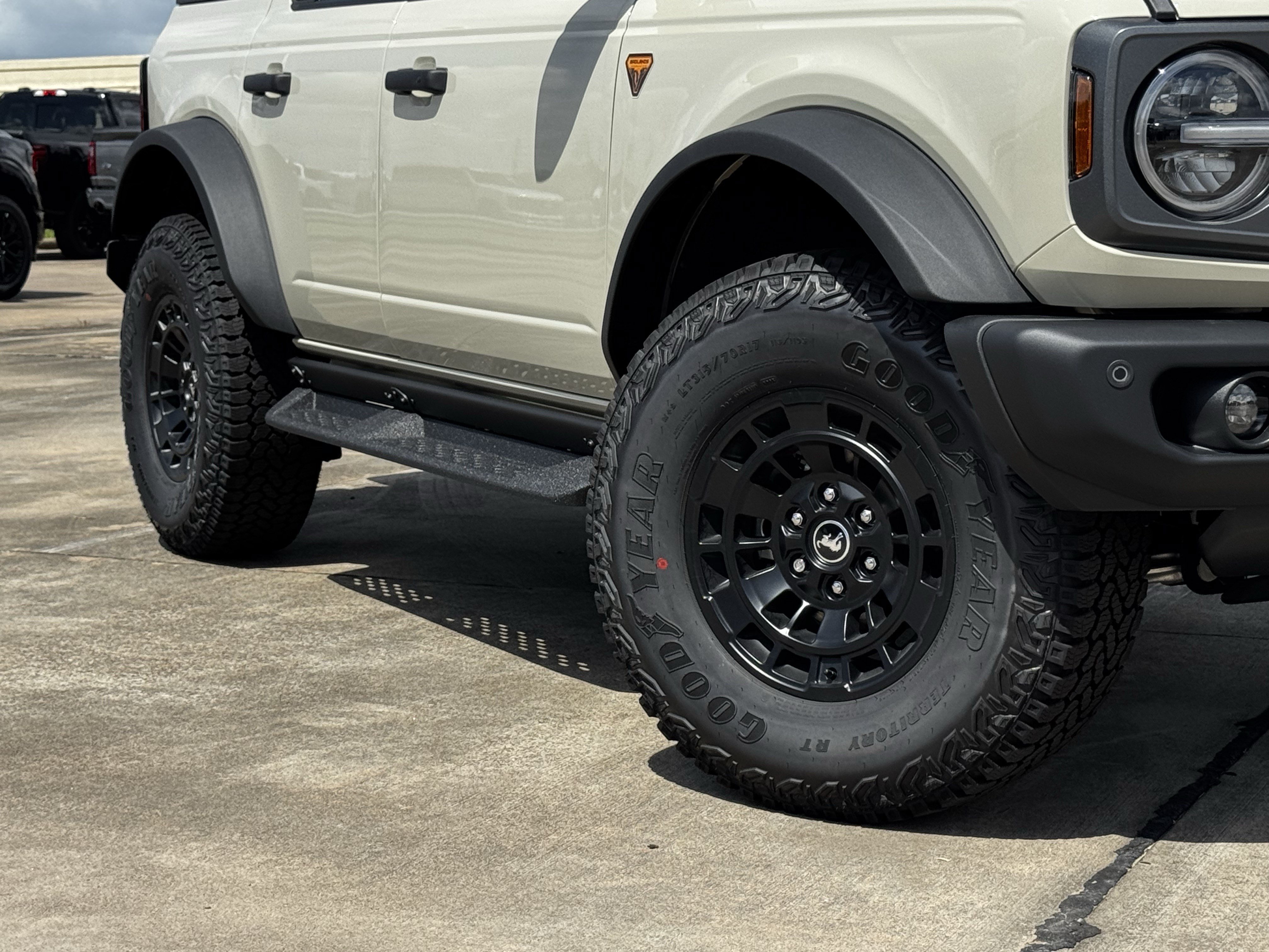 New 2026 Ford Bronco Badlands AWD/4WD image 12