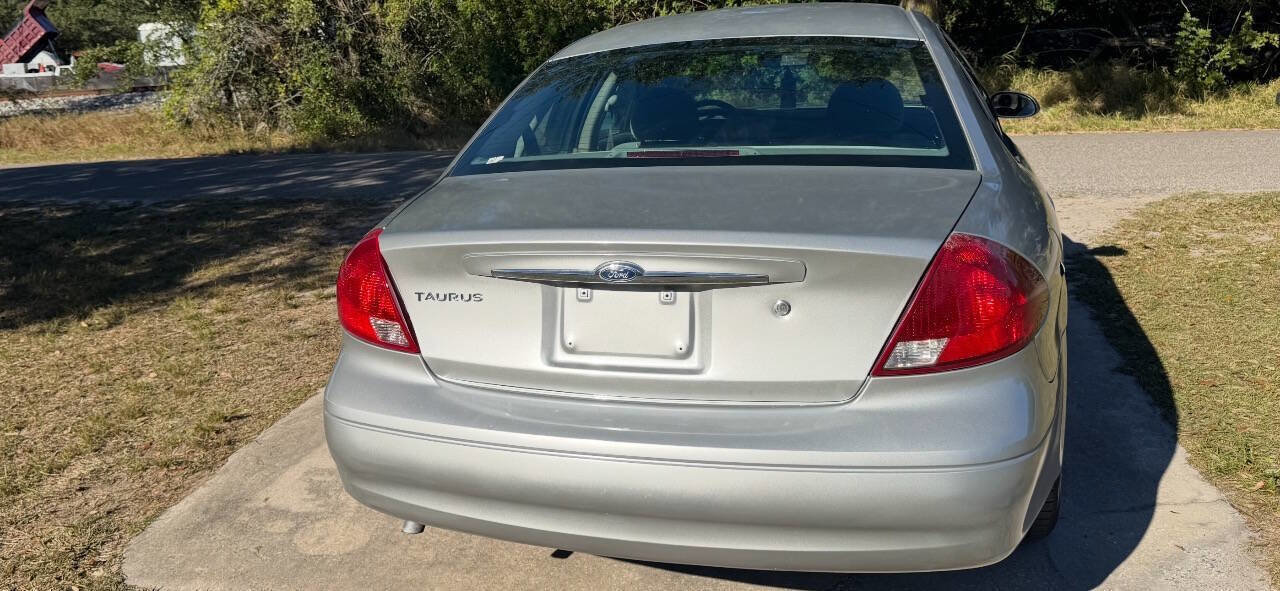 Used 2003 Ford Taurus SES image 8