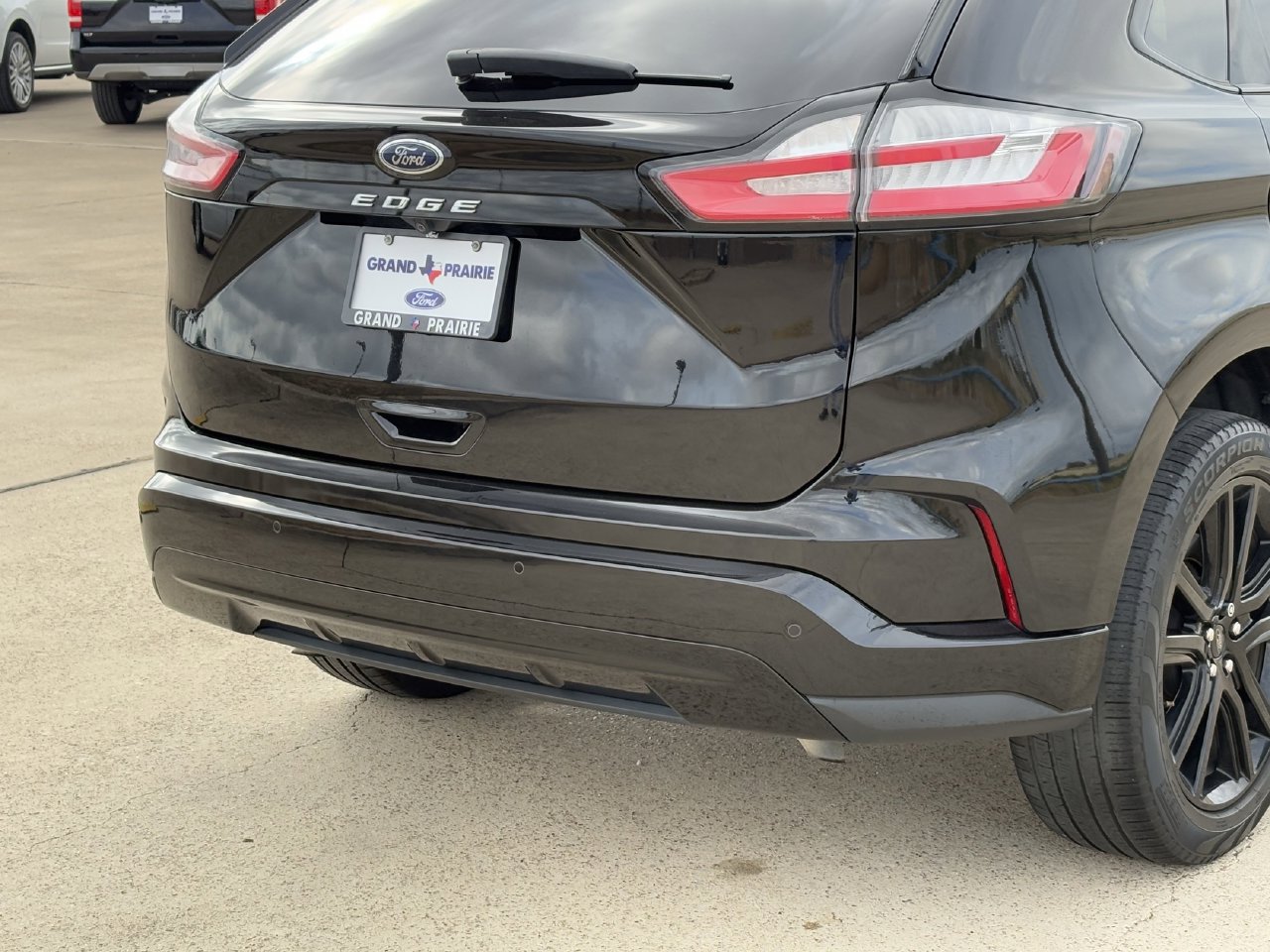 Used 2023 Ford Edge ST-Line AWD/4WD image 7