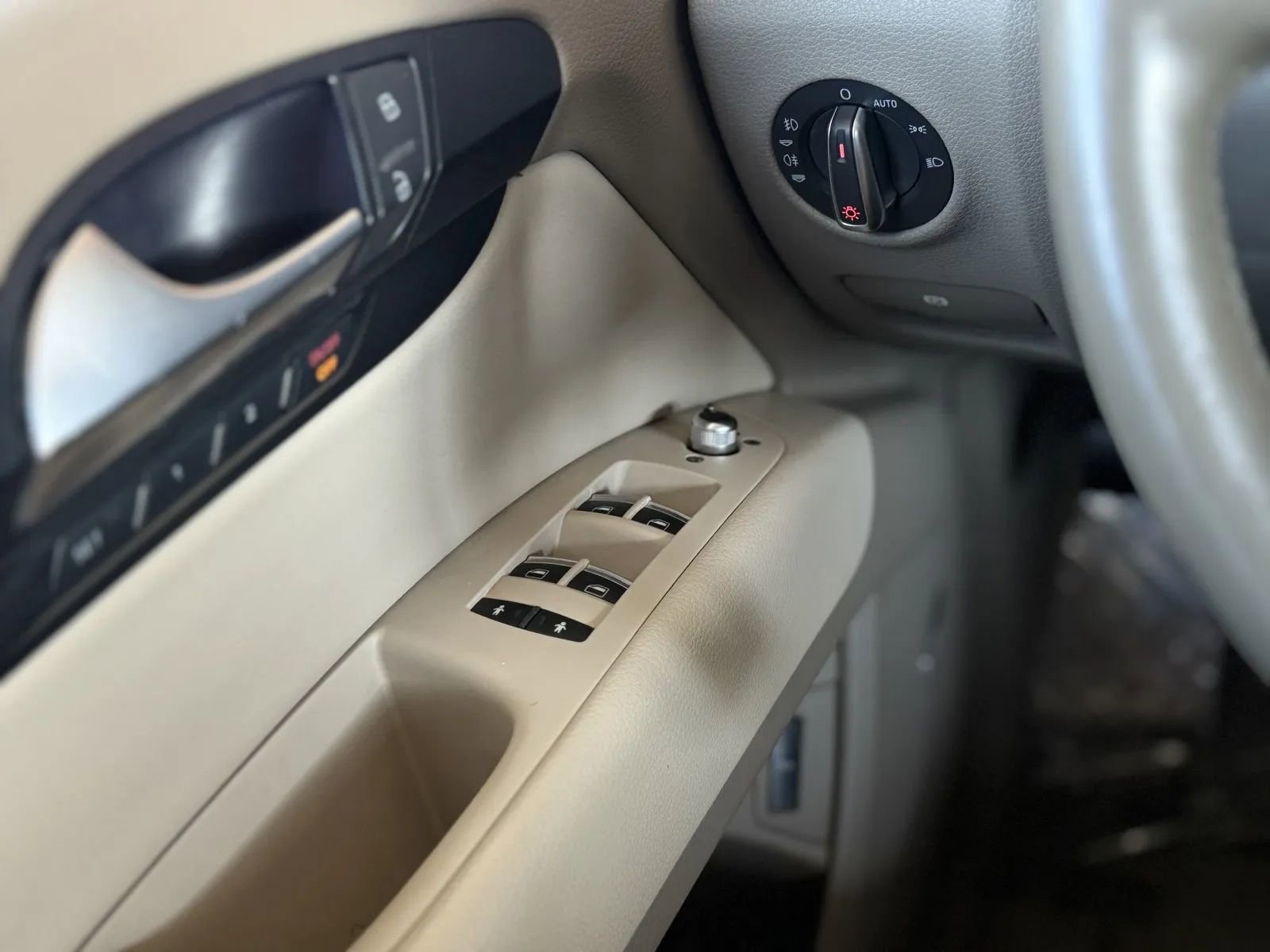 Used 2012 Audi Q7 TDI Premium Plus image 27