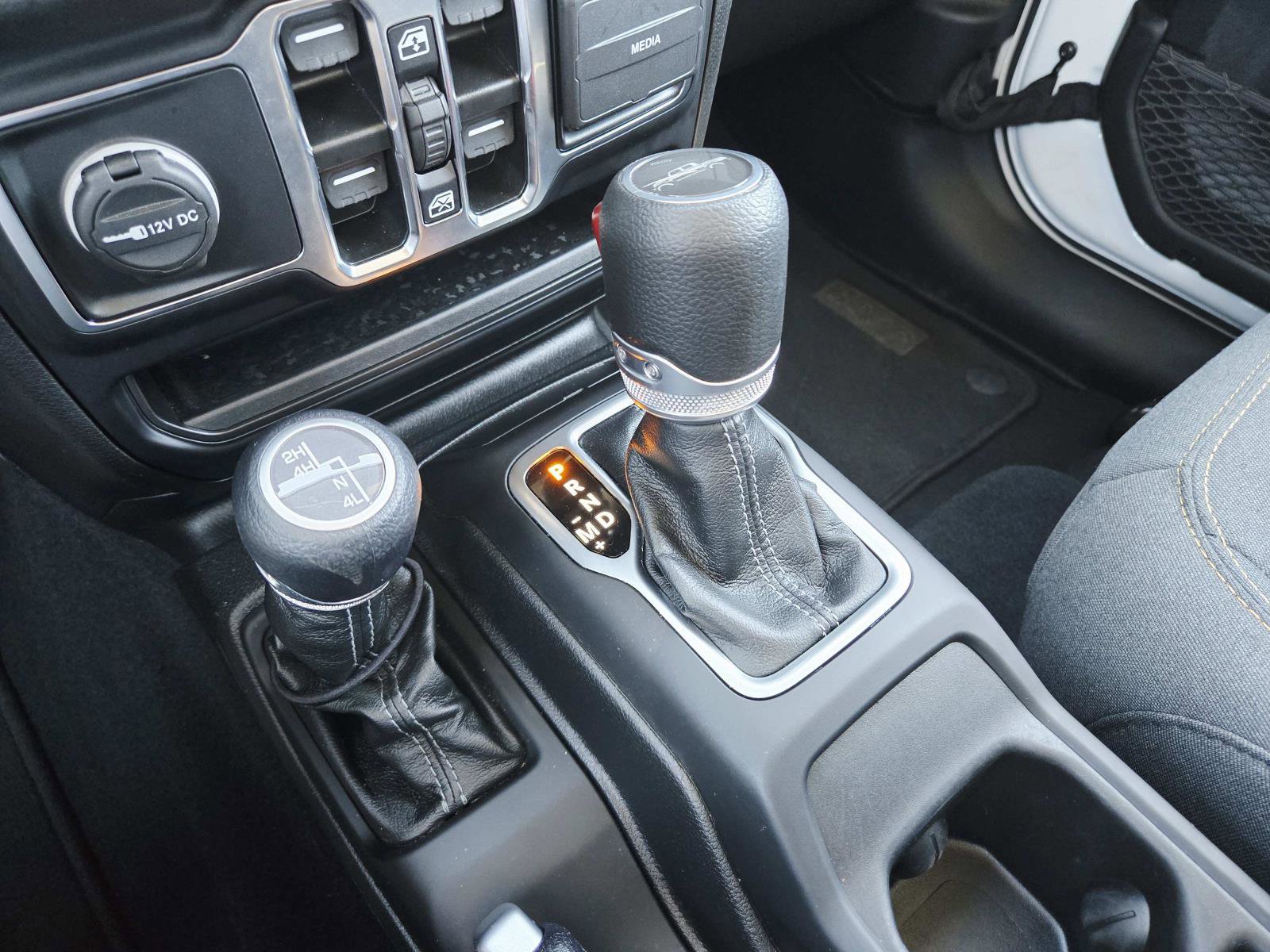 Used 2024 Jeep Gladiator Sport image 33